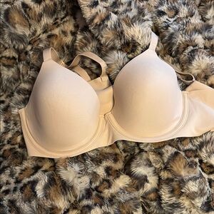 Elegant Beige Women's Bra